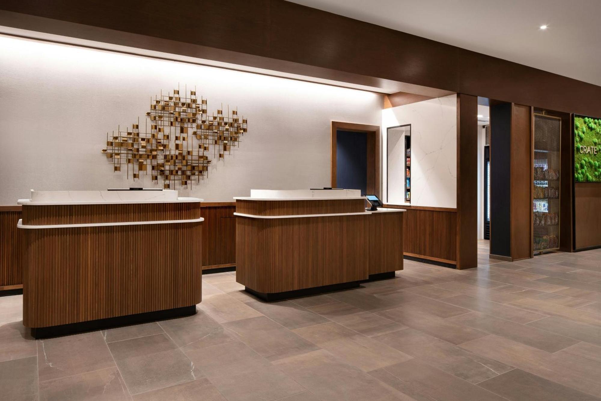 Отель Courtyard By Marriott Fresno Кловис Экстерьер фото